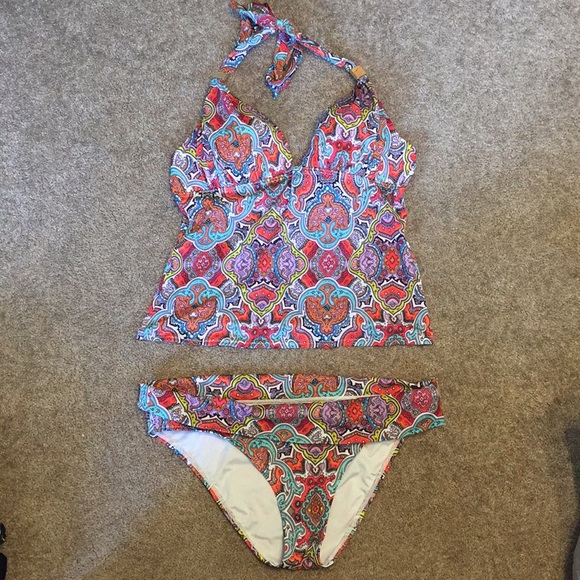 Victoria's Secret Other - Victoria’s Secret Tribal print tankini suit